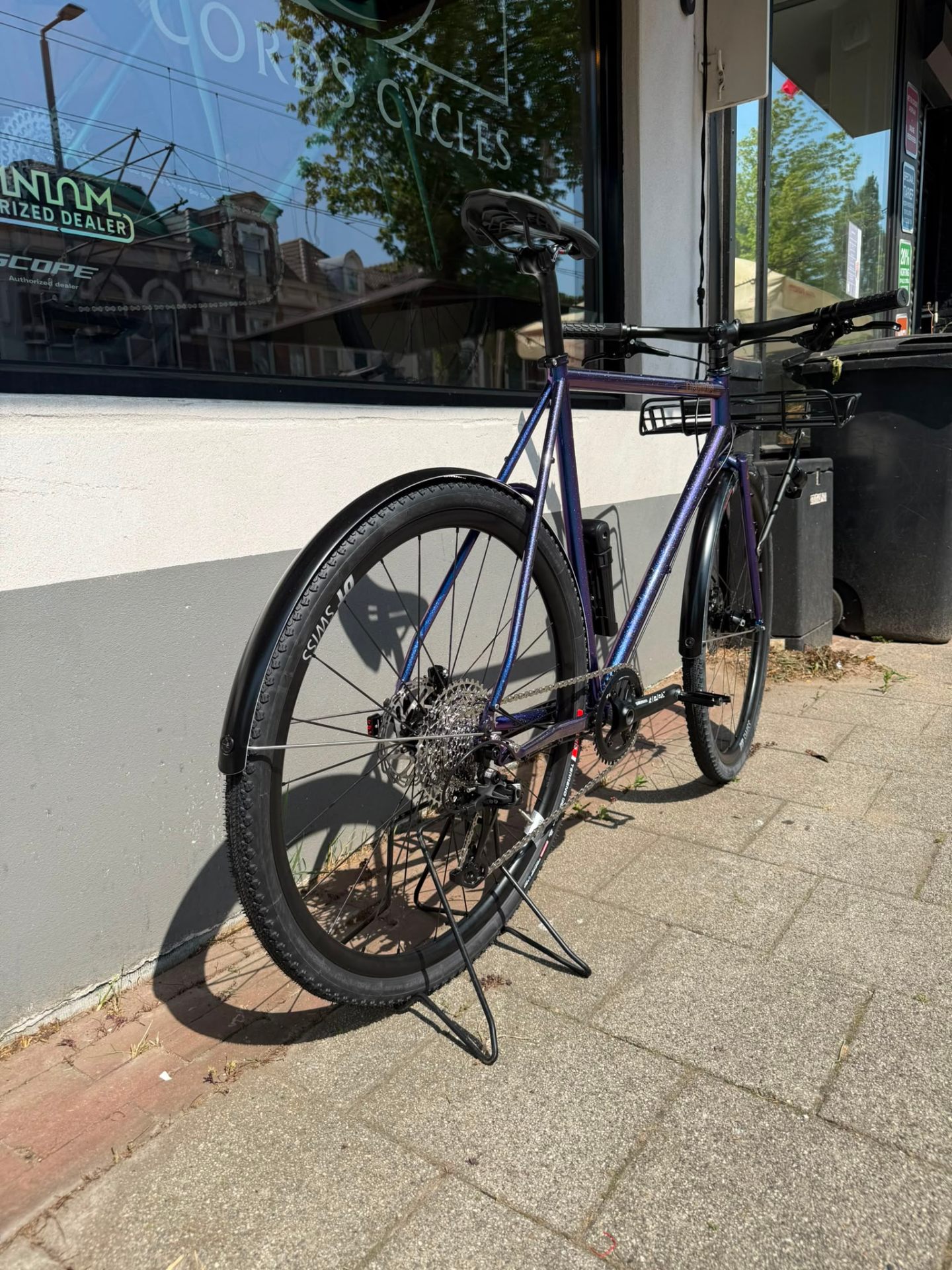 Achterwiel, cassette en stalen achtervork van een Cords Cycles retrobuild